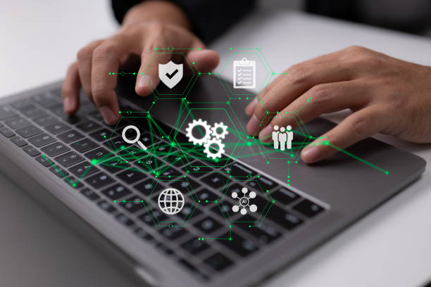 Online Education vs. Traditional Learning: Making the Right Choice